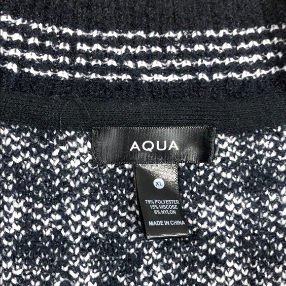 Aqua Black and White Knit Sweater xL - Picture 2 of 5